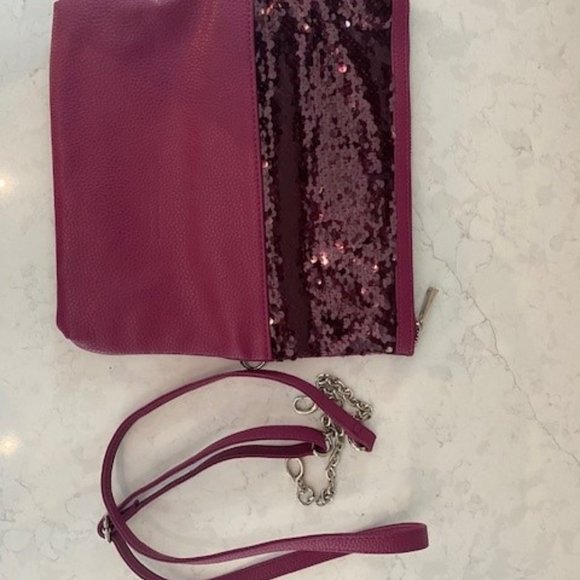 Thirty one Sequin Clutch - Picture 8 of 9